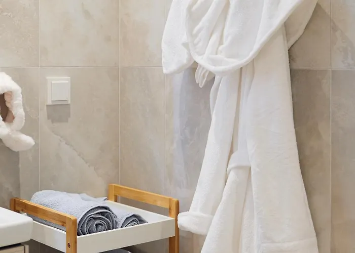 Apartment Kotzebue - Kalamaja Luxury - Bold & Refined Tallinn