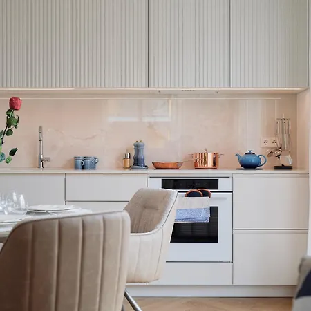 Kotzebue - Kalamaja Luxury - Bold & Refined Appartement *