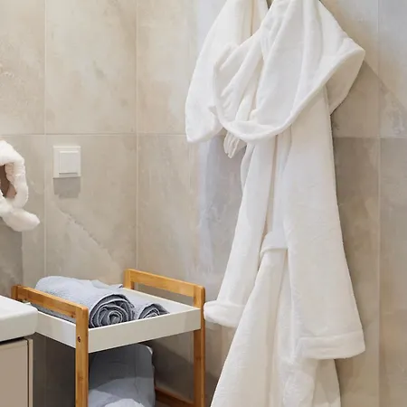 Appartement Kotzebue - Kalamaja Luxury - Bold & Refined Tallinn